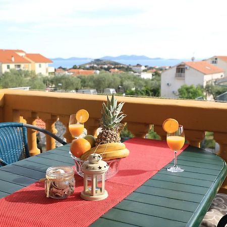 Apartmani Sarlija Pakoštane Esterno foto