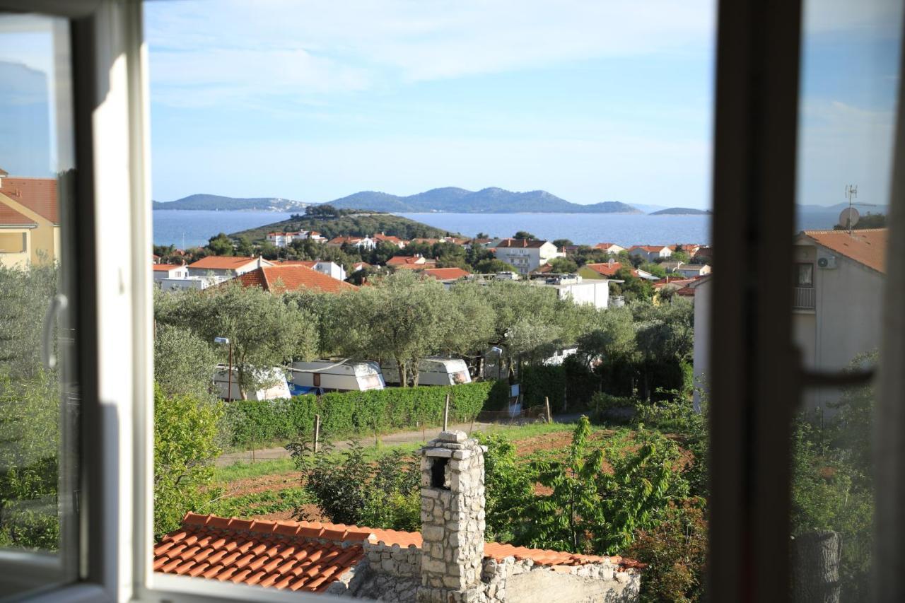 Apartmani Sarlija Pakoštane Esterno foto